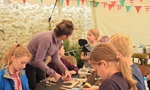 Puppet-making led by artist Mai Thomas