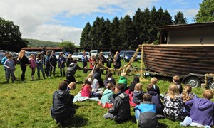 Puppet show with island soundscape